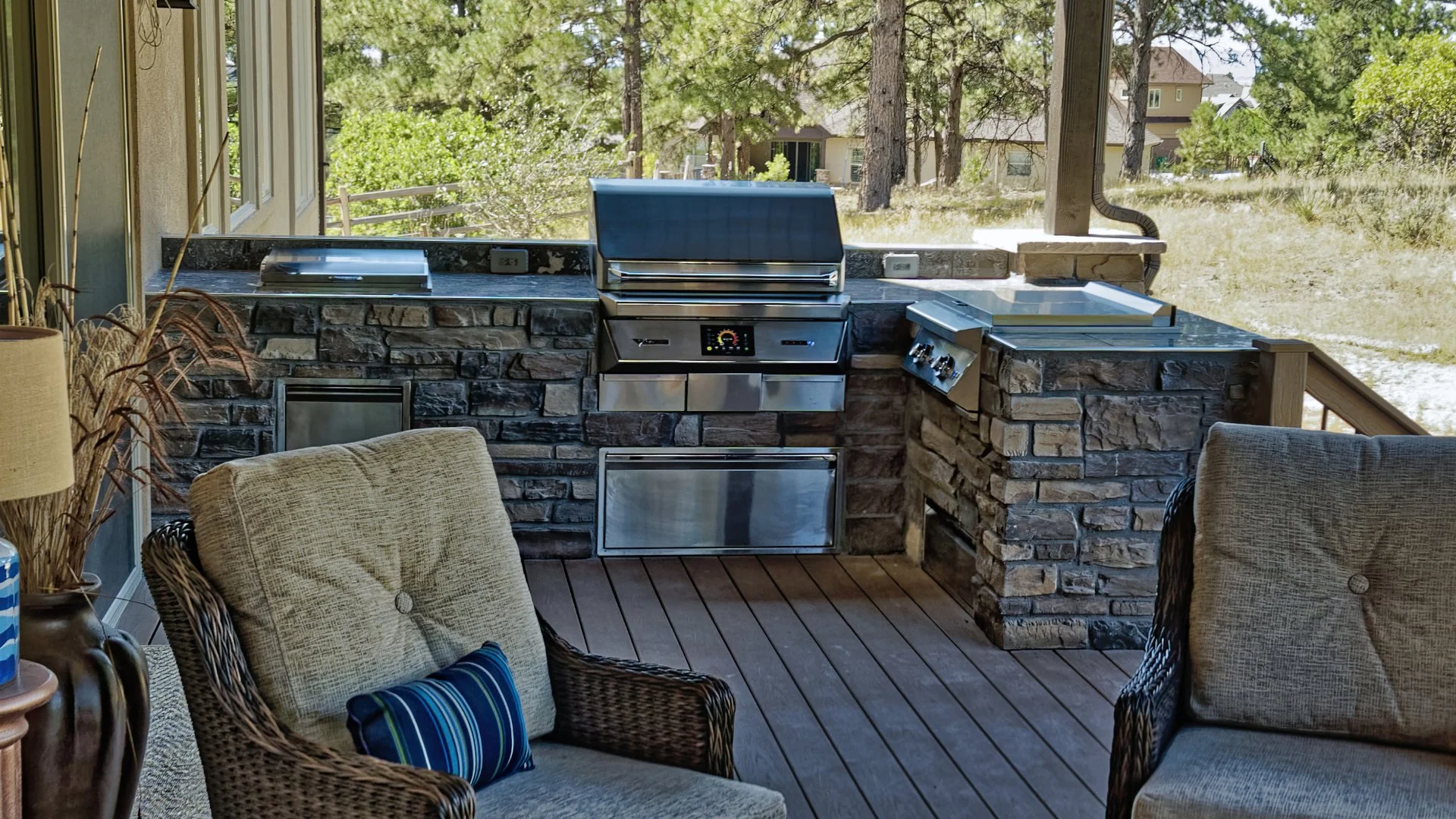 An Outdoor Kitchen Is a Great Investment That Blends Beauty & Function