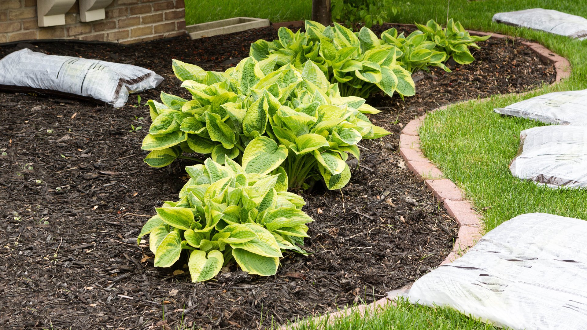 Mulch Installation in Tulsa, Owasso & Broken Arrow, OK LBR